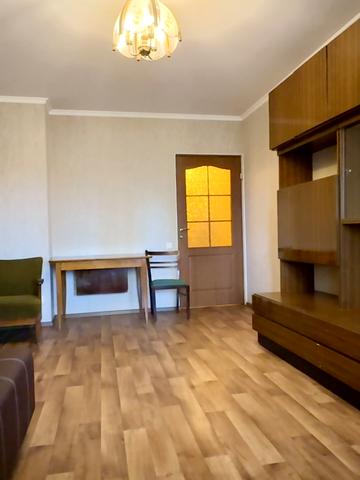 Тіниста вул., 9