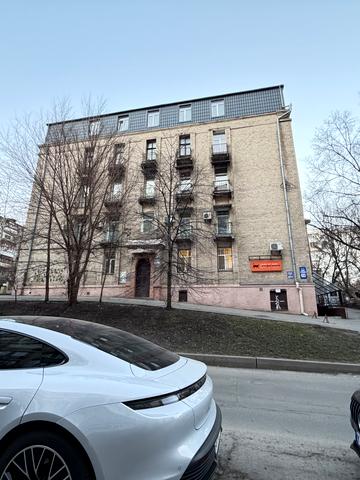 Василя Тютюнника вул. (Анрі Барбюса), 13