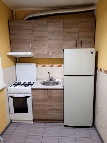 Набережна вул., 11