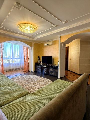 Народної Волі вул., 1а