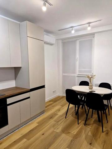 Богдана Хмельницького вул., 207-В