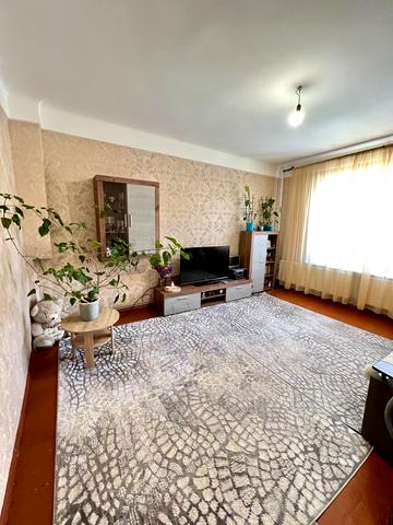 Героїв-земляків вул., 32