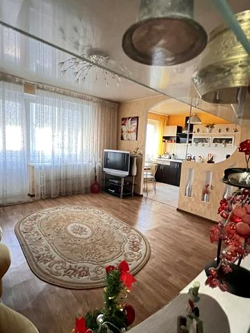 Державності вул., 23