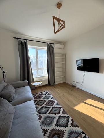 Павла Лі пров. (Московський), 2-А