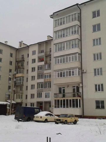 Дорошенка вул., 7