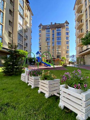 Молодіжна вул., 5-Б