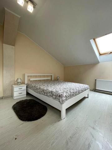 Івана Огієнка вул. (), 15