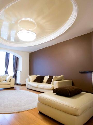 Плугова вул., 8