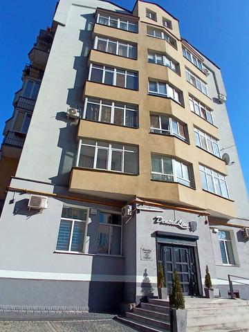 Володимира Івасюка вул., 78