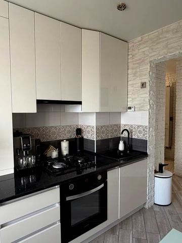 Святошинська вул., 35-А