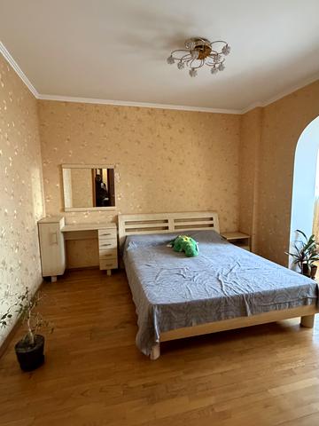 Миколи Бажана просп., 34