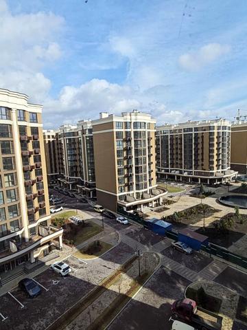 Мартинова просп., (вул. Молодіжна, 10)