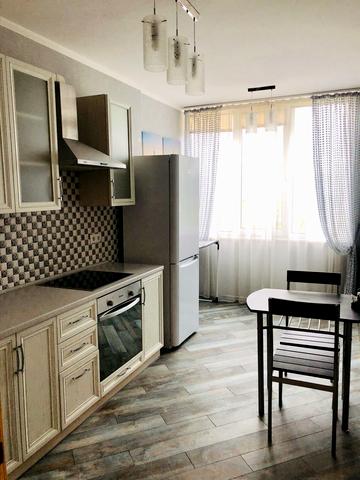 Богатирська вул., 6-А