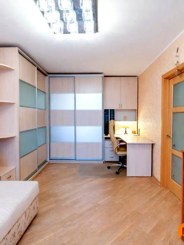 Романа Шухевича просп. (Генерала Ватутіна), 26-В