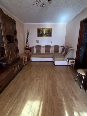 Юрія Кондратюка вул. (Комунарівська), 24