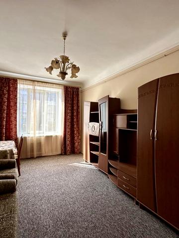 Головна вул., 187