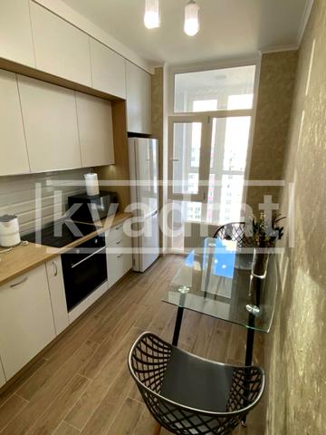 Петра Калнишевського вул. (Михайла Майорова), 6