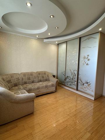 Урлівська вул., 11/44