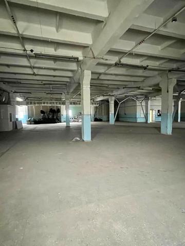 Набережна Заводська вул., 7