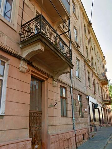 Університетська вул., 48