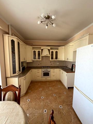 Троїцька вул., 52