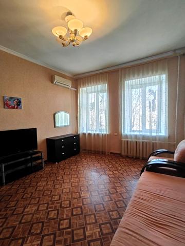 Різовська вул., 5