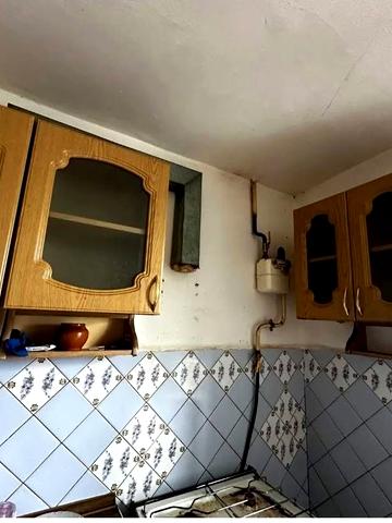 Залізнична вул., 44