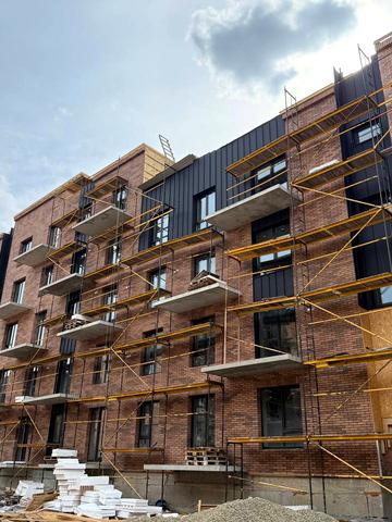 Долішня вул., (Будинок 12)