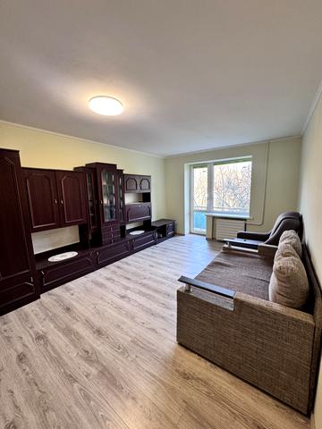 Дунайська вул., 1