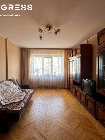 Героїв УПА вул., 2