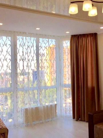 Середньофонтанська вул., 30/1