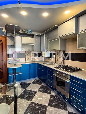 Пятницька Гірка вул., 1