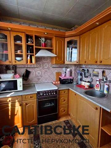 Академіка Павлова вул., 132