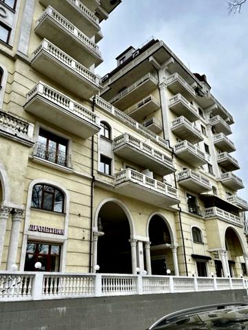 Онілової пров., 18