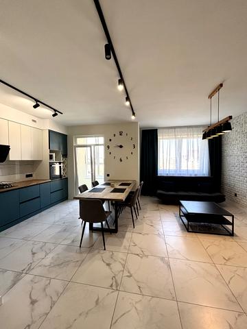 Героїв Крут вул., 6