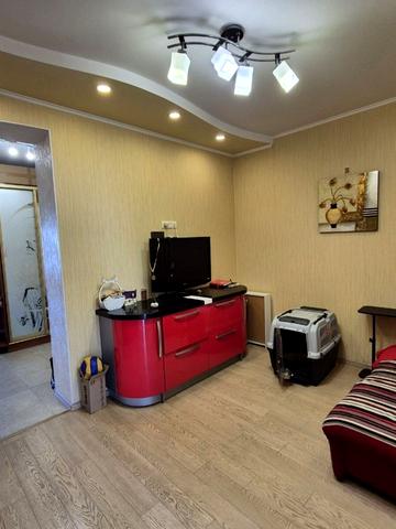 Миру просп. (Леніна), 8а