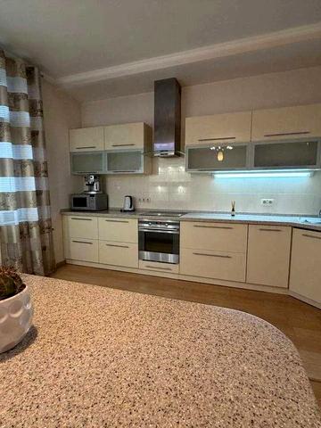 Панаса Мирного вул., 17