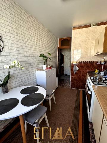 Незалежності вул. (Космонавта Попова), 20 к1