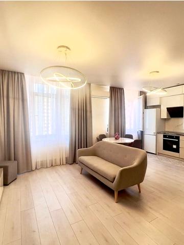 Перлинна вул., 7