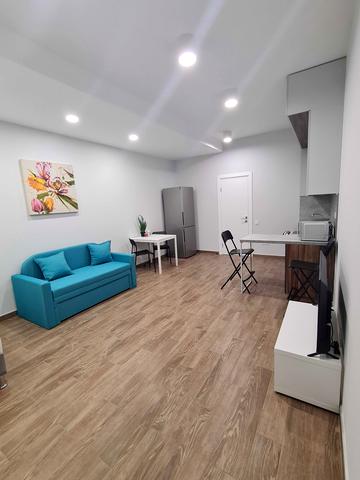 Павла Лі пров. (Московський), 2-Б