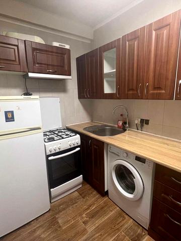 Голосіївський просп. (40-річчя Жовтня), 124 к1