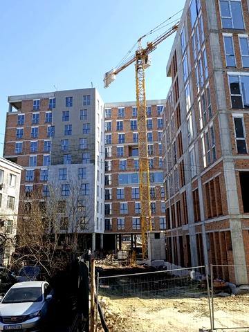 Садова вул., 2а