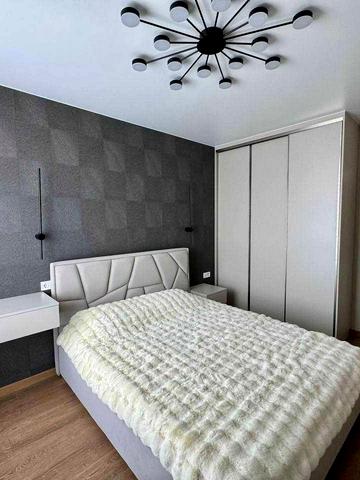 Олени Теліги вул., 25