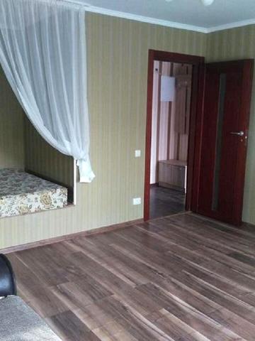 Академіка Корольова вул., 29