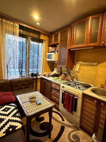 Вітрука вул., 41