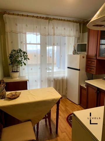 Тополина вул., 26