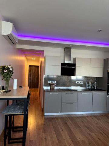 Героїв полку "Азов" вул. (Маршала Малиновського), 8