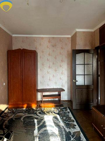 Князя Володимира Великого просп., 87