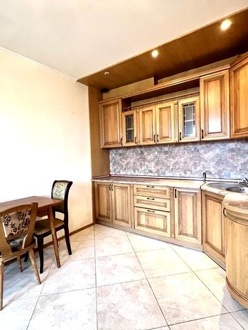 Княжий Затон вул., 11