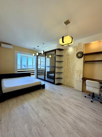 Григорія Сковороди вул., 3